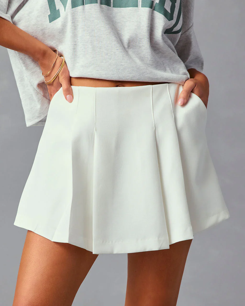 Editors Pick Pleated Pocketed Skort
