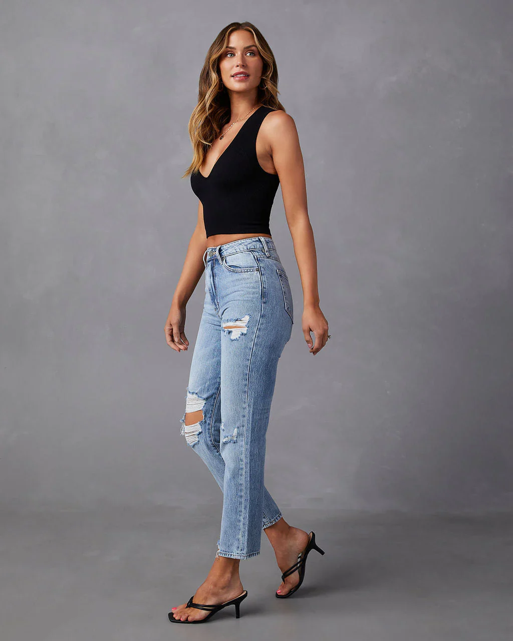 Enya Distressed Cropped Jeans